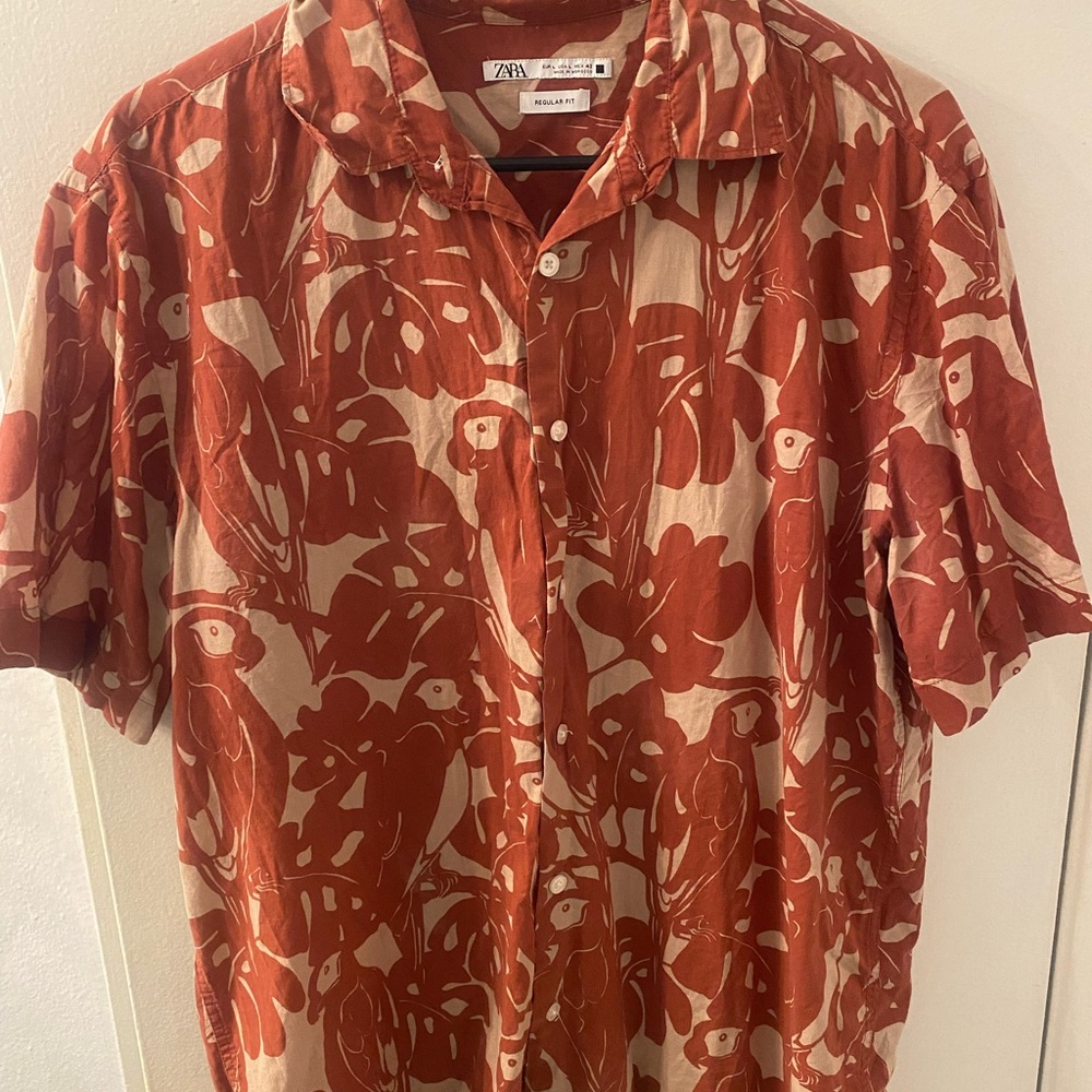 Zara Men's Rust and Beige Parrot Print Shirt